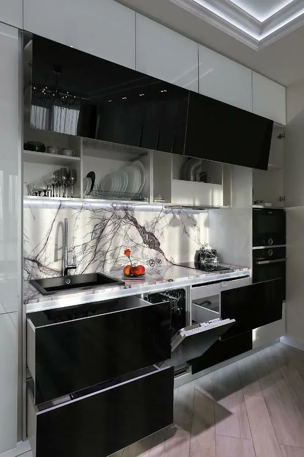 Black&White Apartment In Smart Plaza Kyjev