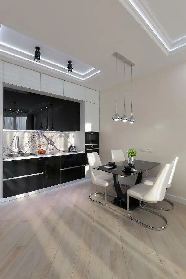 Black&White Apartment In Smart Plaza Kyiv
