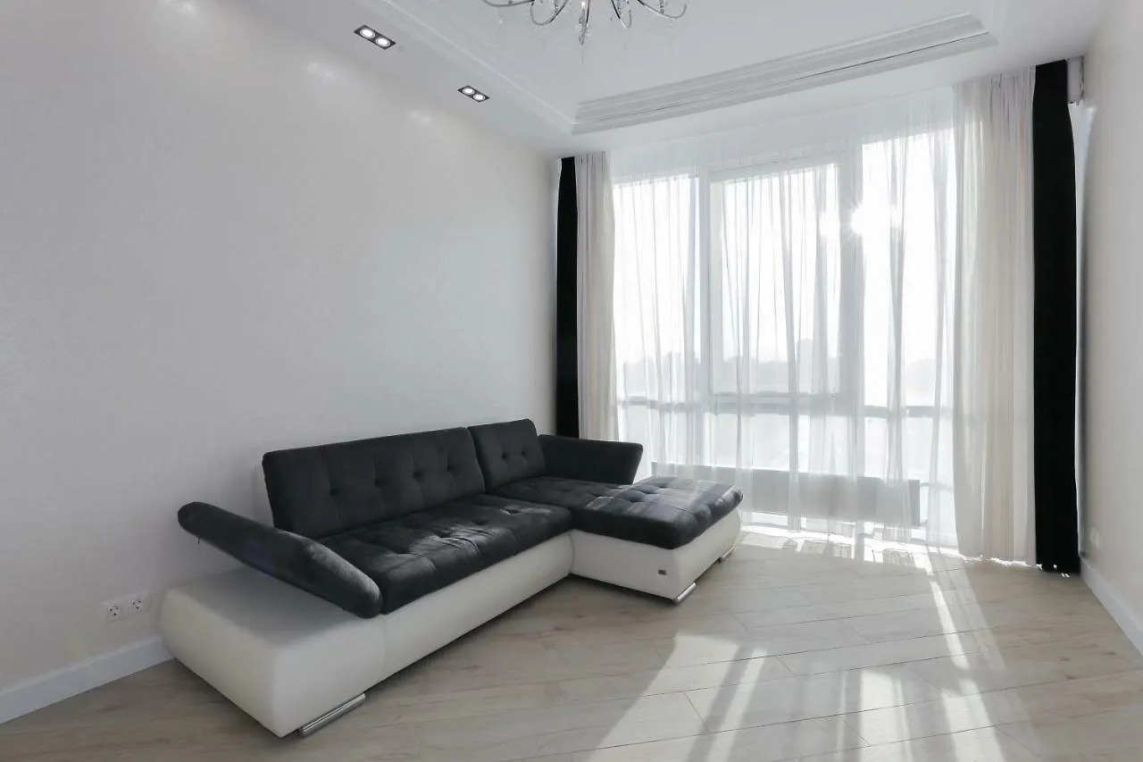 Black&White Apartment In Smart Plaza Kyiv 0*,