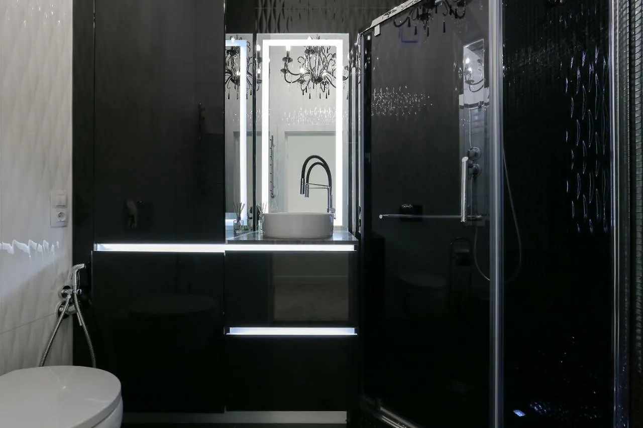 Black&White Apartment In Smart Plaza Kyjev