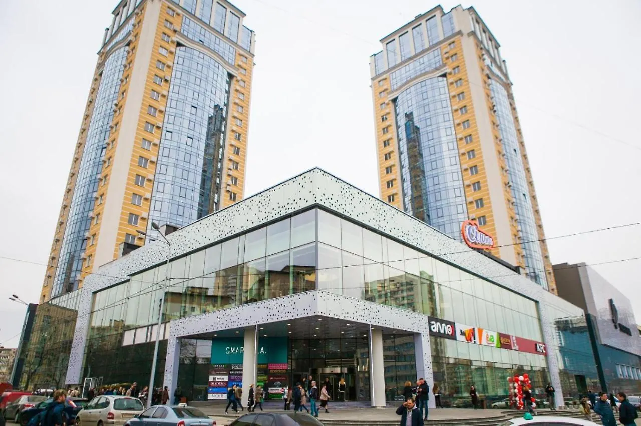 Black&White Apartment In Smart Plaza Kyiv
